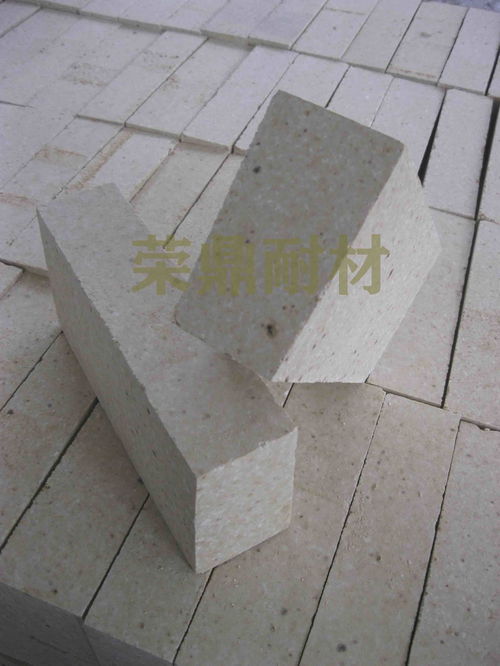 鄭州榮鼎耐火材料 專業(yè)鑄造工業(yè)基石，可靠品質(zhì)值得信賴